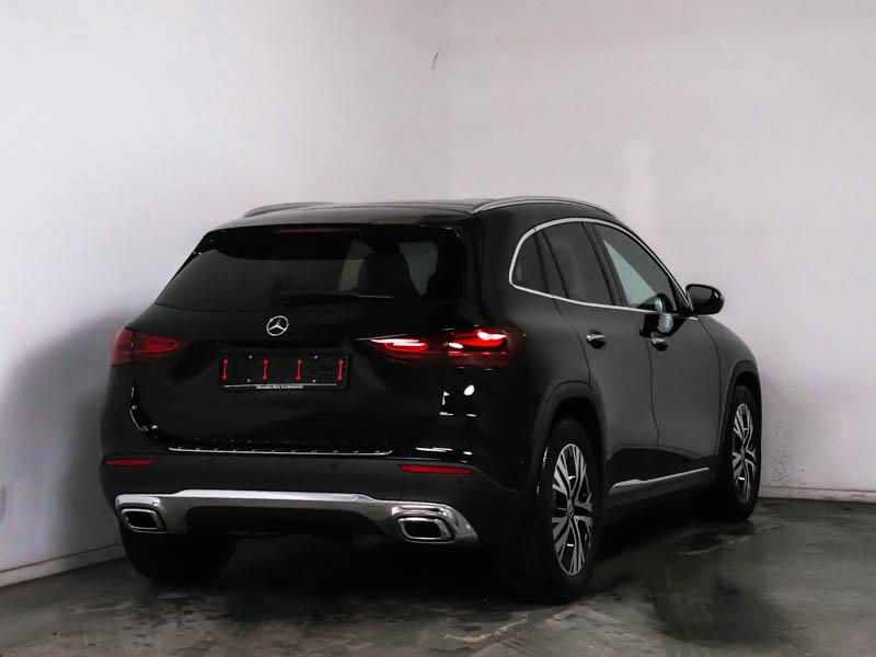 Mercedes-Benz GLA 220 4MATIC GLA 220 d Progressive