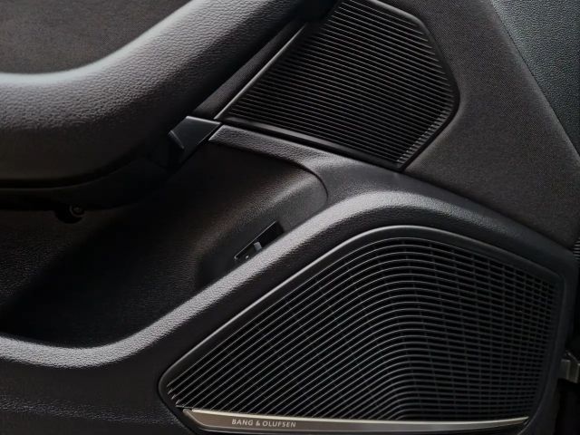 Audi A4 35 TDI Avant S-Line