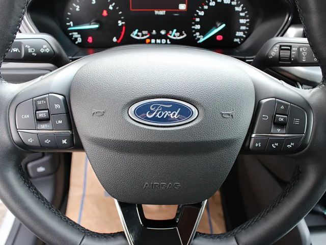 Ford Focus Titanium Wagon