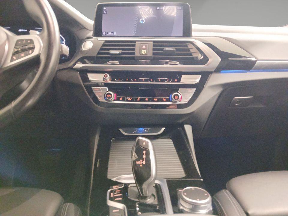 BMW X3 xDrive30e