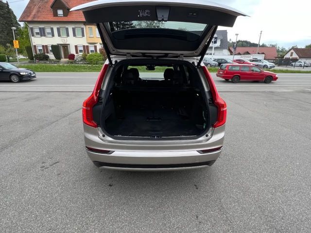 Volvo XC90 Dark