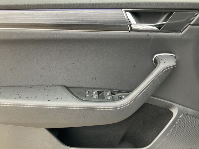 Skoda Superb 2.0 TSI Combi Style Style