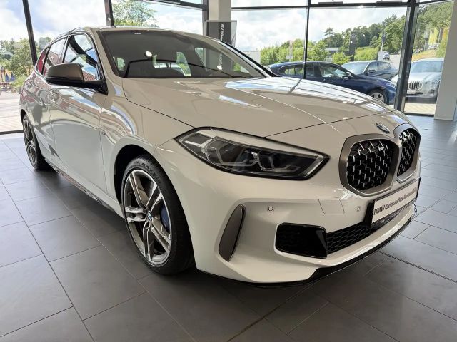 BMW 135 Sedan xDrive