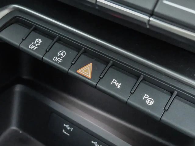 Audi A3 30 TDI S-Tronic Sedan