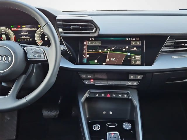 Audi A3 30 TFSI S-Tronic Sedan Sportback