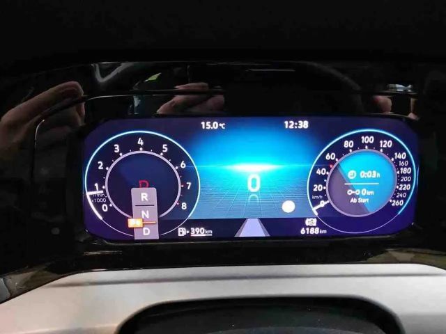 Volkswagen Golf 1.5 eTSI DSG Golf VIII Life