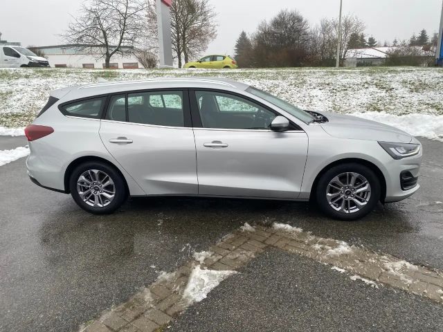 Ford Focus EcoBoost Titanium Wagon