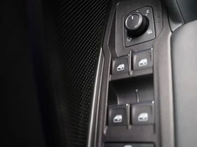 Volkswagen Tiguan 1.5 eTSI Elegance Elegance