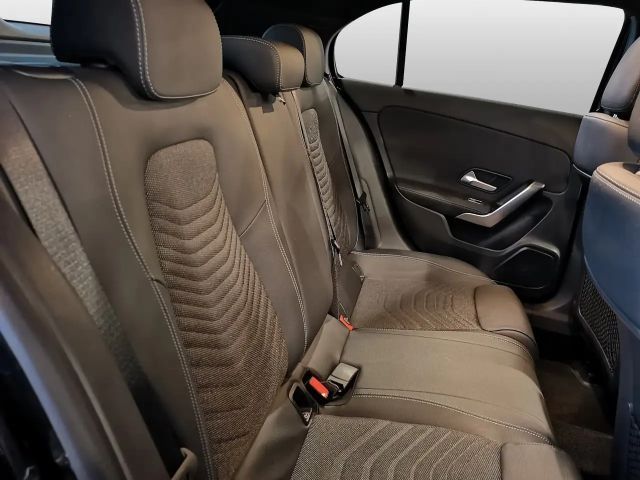 Mercedes-Benz A 180 Progressive