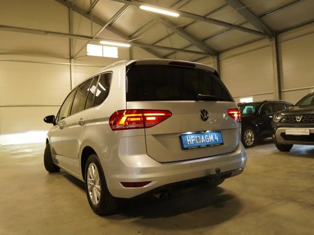 Volkswagen Touran BMT Comfortline DSG