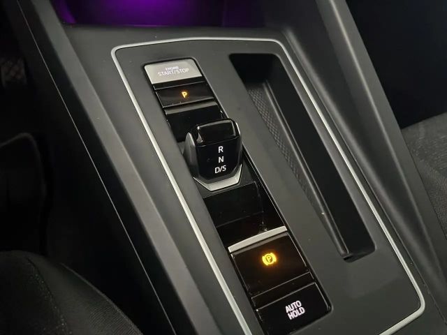 Volkswagen Golf 1.5 eTSI DSG Life Variant