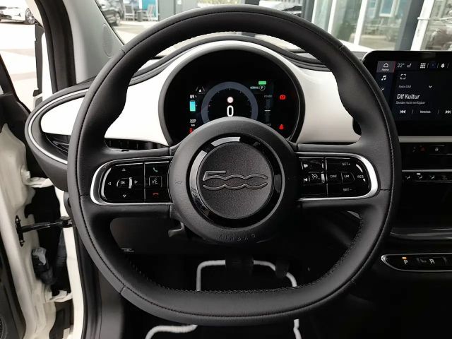 Fiat 500C 42 kWh Cabriolet Aut. *LED / VIRTUELL / STANDHZ...