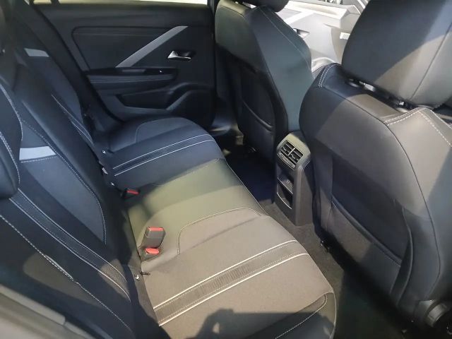 Opel Astra 1.2 Turbo Sports Tourer