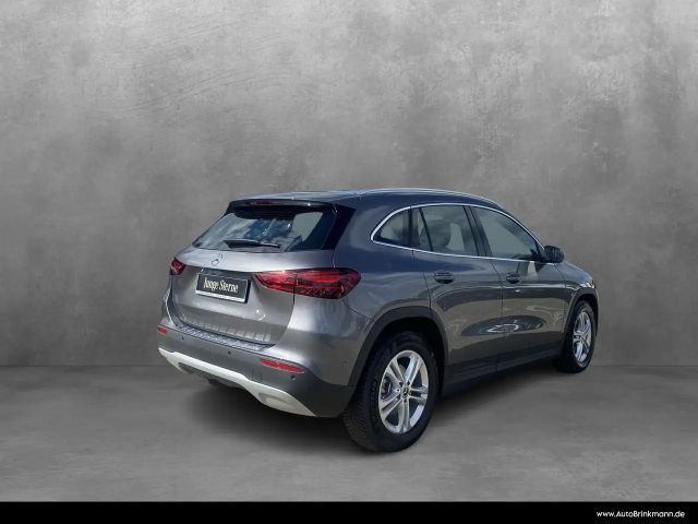 Mercedes-Benz GLA 180 GLA 180 AHK/Easy/Pack/LED/Kamera