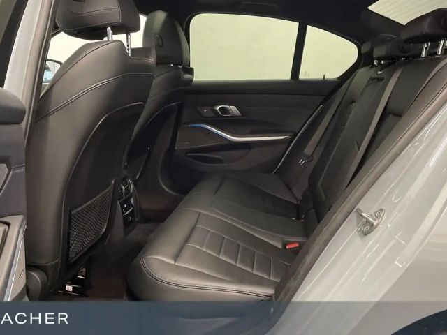 BMW 330 330e M-Sport Sedan xDrive