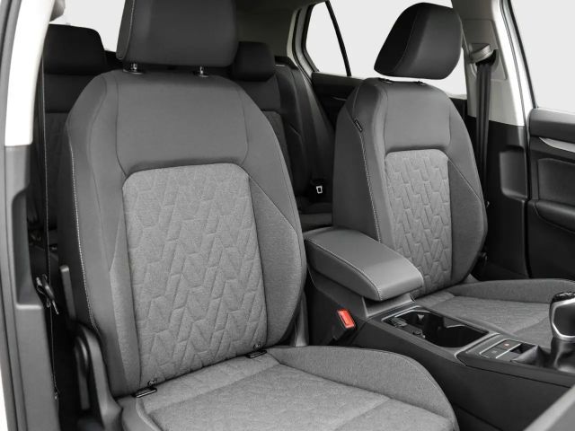 Volkswagen Golf 1.5 TSI Golf VIII Life