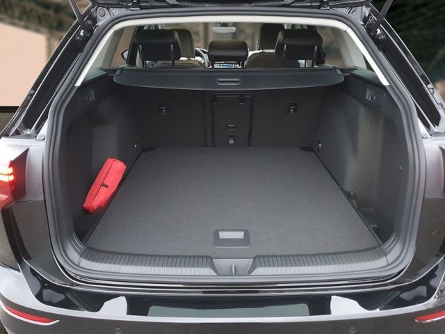 Volkswagen Golf 1.5 eTSI DSG Variant