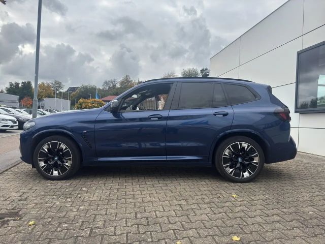 BMW iX3 Impressive iX3