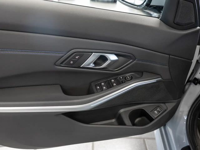 BMW 330 330d M-Sport Touring xDrive