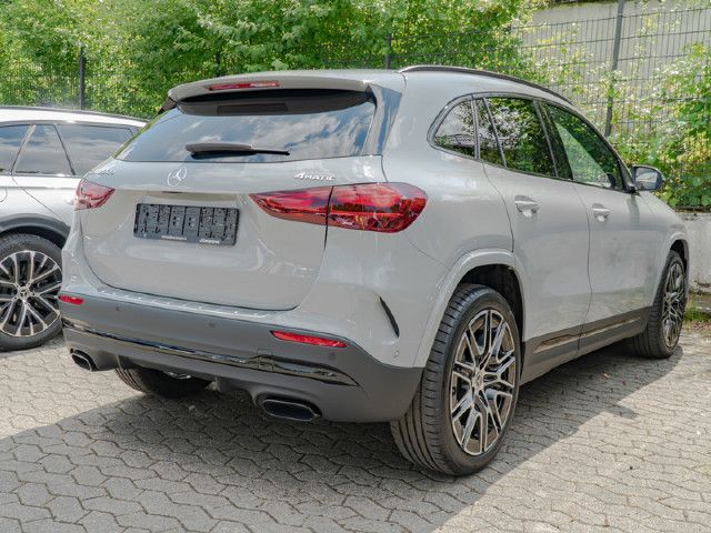 Mercedes-Benz GLA 220 4MATIC GLA 220 d