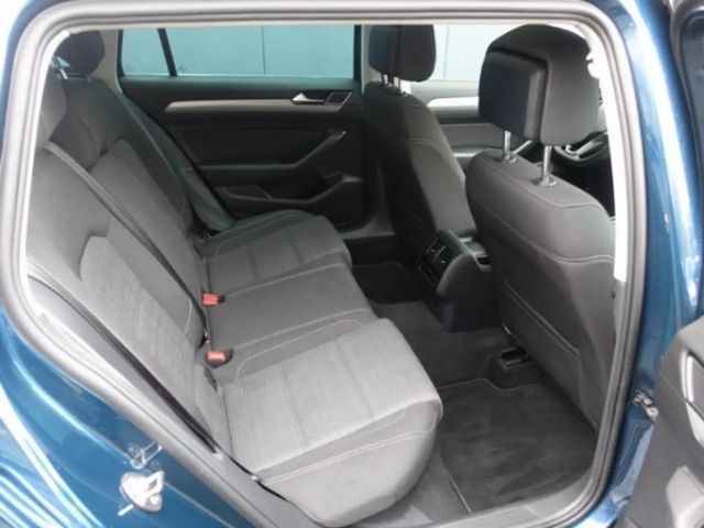 Volkswagen Passat 2.0 TDI Business DSG Variant