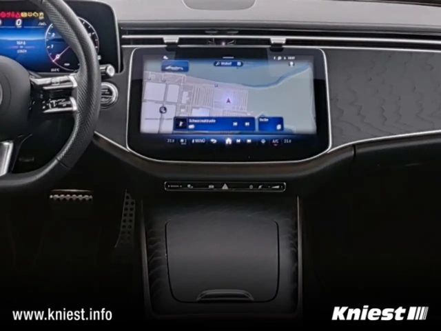 Mercedes-Benz E 200 AMG Line Sedan