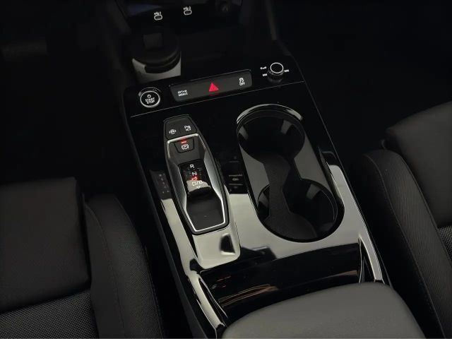 Audi Q6 e-tron e-tron