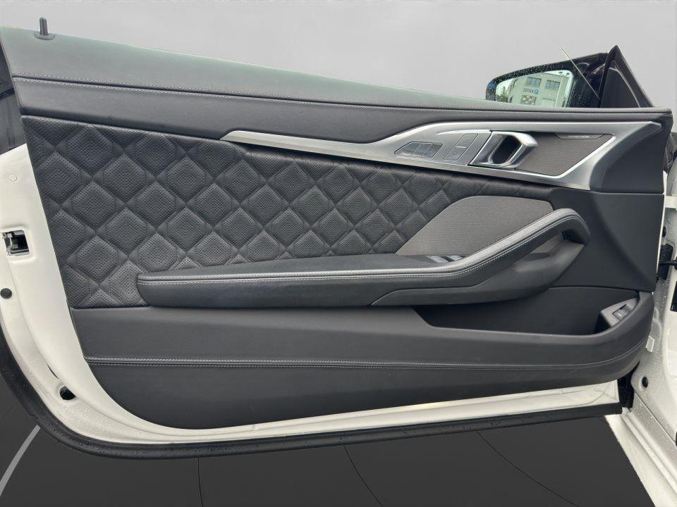 BMW M8 Cabrio Competition xDrive