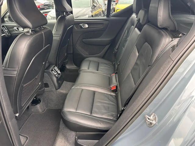 Volvo XC40 Dark Plus T5