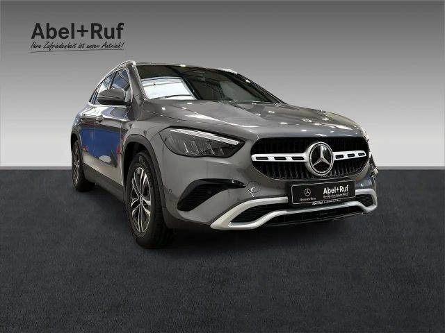 Mercedes-Benz GLA 200 MBUX+LED+PARKTRONIC+Kamera+SHz+AHK