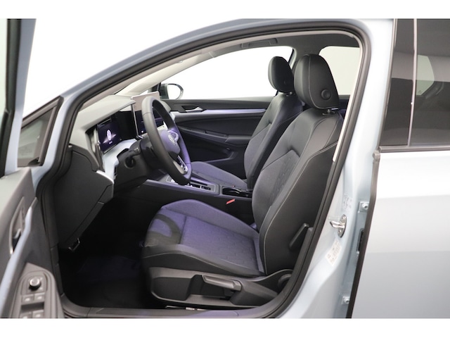 Volkswagen Golf 1.5 eTSI DSG