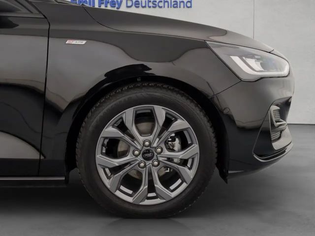 Ford Focus ST Line Wagon