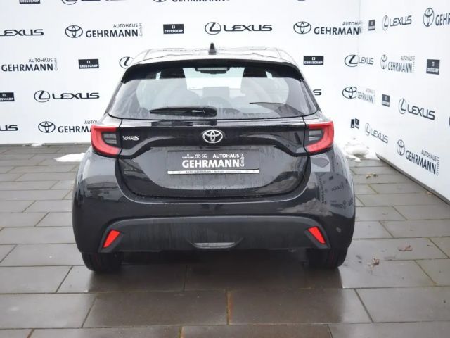 Toyota Yaris Club Hatchback