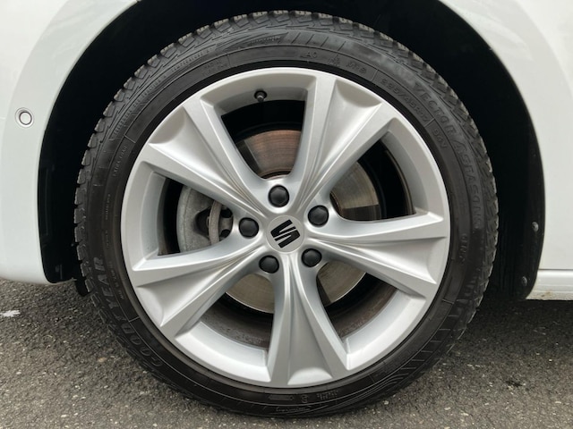 Seat Leon 2.0 TDI DSG FR-lijn Sportstourer