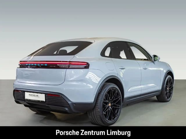 Porsche Macan 4