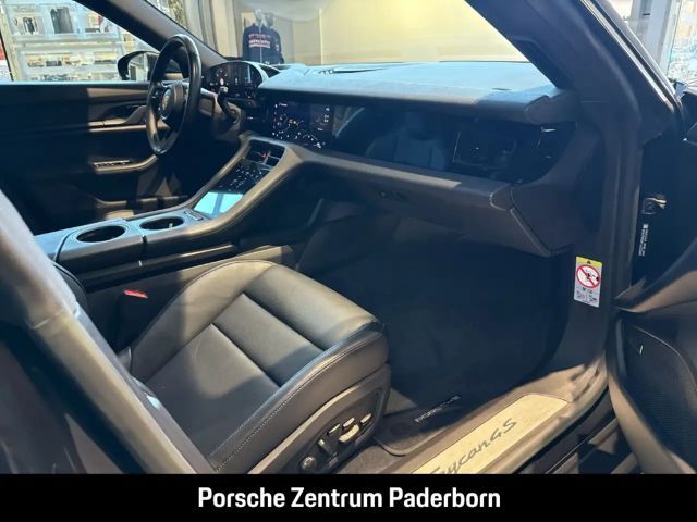 Porsche Taycan 4S Cross Turismo