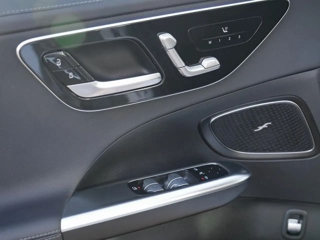 Mercedes-Benz C 220 AMG Line C 220 d Sedan