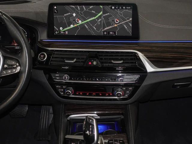 BMW 530 530d Luxury Line Sedan
