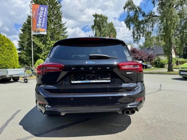 Ford Focus ST Line Wagon