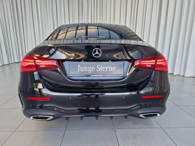 Mercedes-Benz A 180 AMG Line