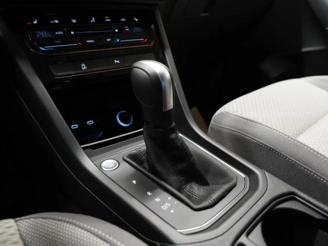 Volkswagen Touran 1.5 TSI DSG