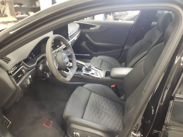 Audi RS4 Avant Quattro