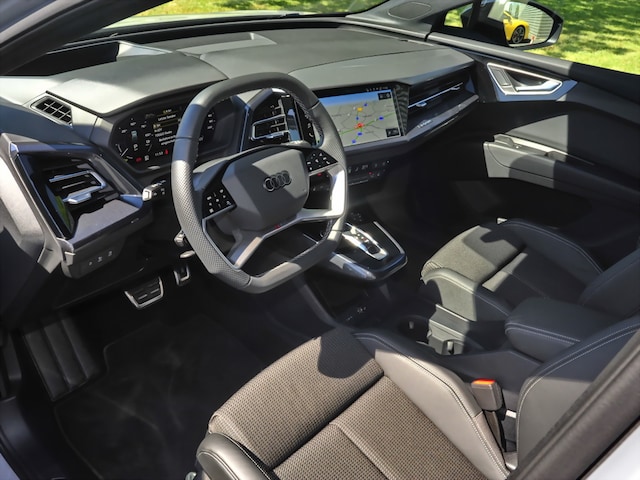 Audi Q4 e-tron SUV 45 e-tron Audi Q4 e-tron