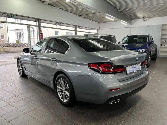 BMW 520 520d Business Line Sedan xDrive