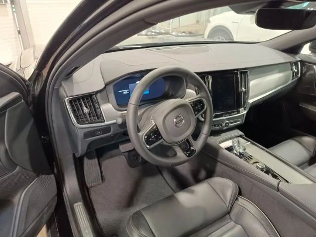 Volvo V90 Cross Country AWD Plus