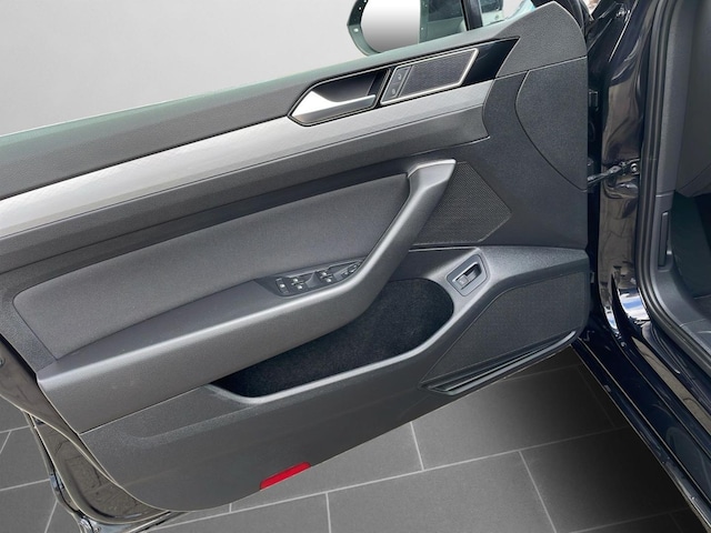 Volkswagen Passat 1.5 TSI Business DSG Variant