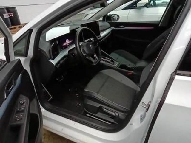 Volkswagen Golf 1.5 eTSI DSG Life Variant
