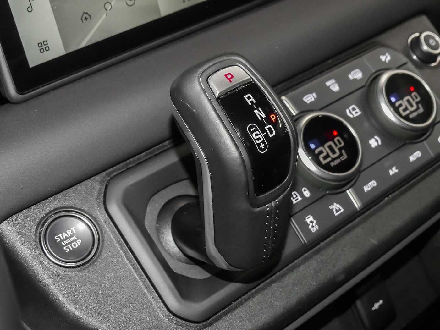 Land Rover Defender 90 Dynamic SE