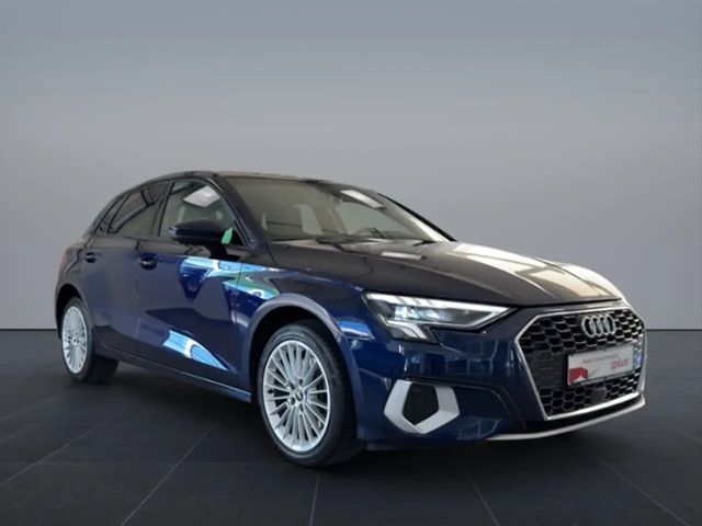 Audi A3 40 TFSI Sedan Sportback e-tron
