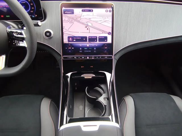 Mercedes-Benz EQE 300 AMG Line Sedan